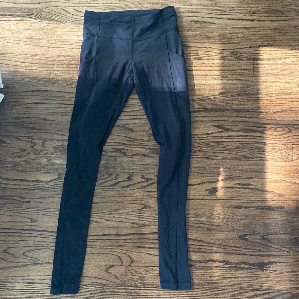Lulu lemon leggings size 4.
